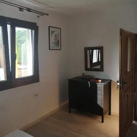 House Anemona Holiday home Buhalnita